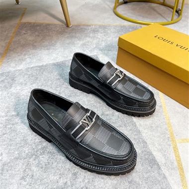 Louis Vuitton   2023新款休閒時尚男生鞋子