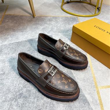 Louis Vuitton   2023新款休閒時尚男生鞋子