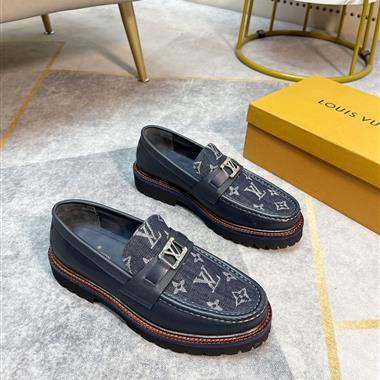Louis Vuitton   2023新款休閒時尚男生鞋子
