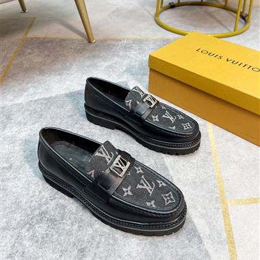 Louis Vuitton   2023新款休閒時尚男生鞋子