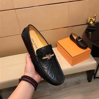 Louis Vuitton   2023新款休閒時尚男生鞋子