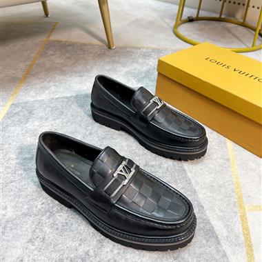 Louis Vuitton   2023新款休閒時尚男生鞋子