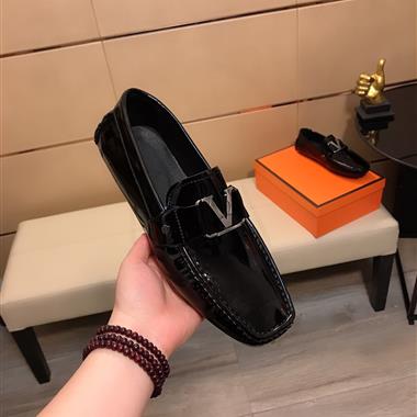 Louis Vuitton   2023新款休閒時尚男生鞋子
