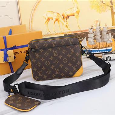 LOUIS VUITTON   2023新款男生時尚休閒包 尺寸：25*18.5*7CM