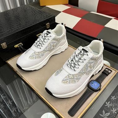 Louis Vuitton   2023新款休閒時尚男生鞋子