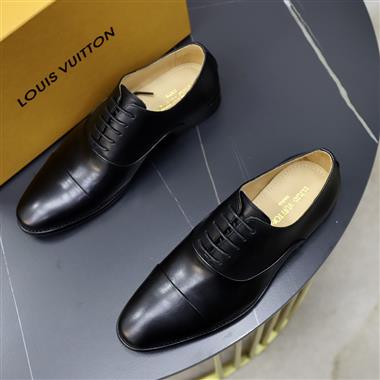 Louis Vuitton  2023新款休閒時尚男生鞋子