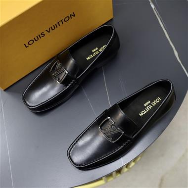 Louis Vuitton  2023新款休閒時尚男生鞋子