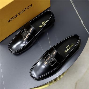 Louis Vuitton  2023新款休閒時尚男生鞋子