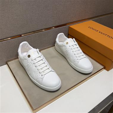 Louis Vuitton    2023新款休閒時尚男生鞋子