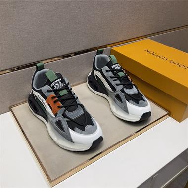 Louis Vuitton    2023新款休閒時尚男生鞋子