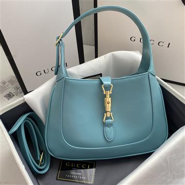 GUCCI   2023新款女生時尚休閒包 尺寸：28-19-4CM