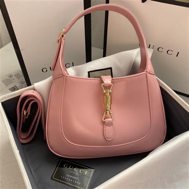 GUCCI   2023新款女生時尚休閒包 尺寸：28-19-4CM