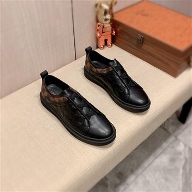 Louis Vuitton   2023新款男生休閒時尚鞋子