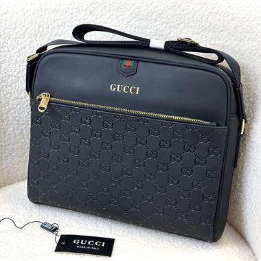 GUCCI    2023新款男生時尚休閒包  尺寸：25*28*5CM