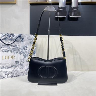 DIOR   2023新款女生時尚休閒包 尺寸：23.5*14.5* 6 CM