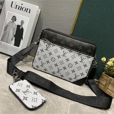 LOUIS VUITTON  2023新款男生時尚休閒包 尺寸：25*18.5*7CM