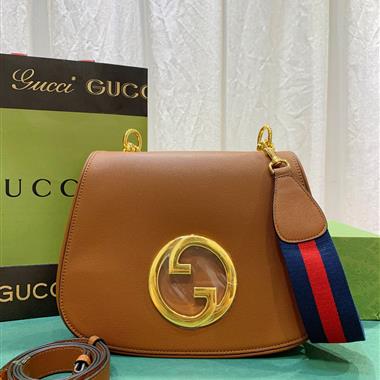 GUCCI   2023新款女生時尚休閒包 尺寸：29*22*7CM