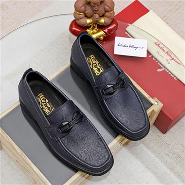 Ferragamo   2023新款男生休閒時尚鞋子