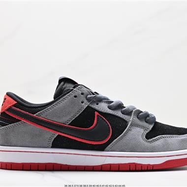 Nike Dunk Low 板鞋 