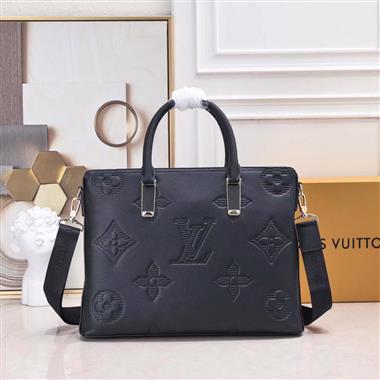 LOUIS VUITTON   2023新款男生時尚包包 尺寸：39x29x6CM