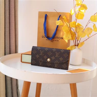 LOUIS VUITTON   2023新款時尚皮夾 尺寸：19*10*2CM