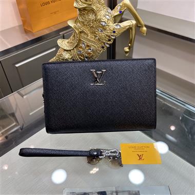 LOUIS VUITTON  2023新款男生時尚包包 尺寸：26-17-5.5CM