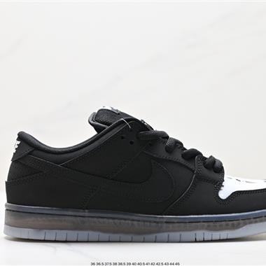 Nike Dunk Low 板鞋