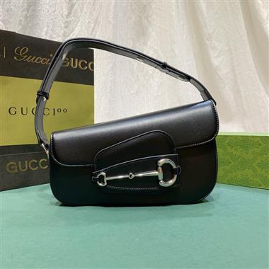 GUCCI  2023新款女生時尚休閒包 尺寸：26.5*10.5-17*4-8CM