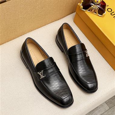 Louis Vuitton  2023新款男生休閒時尚鞋子
