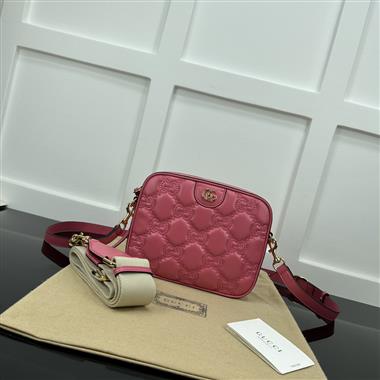 GUCCI  2024新款女生時尚休閒包 尺寸：21.5*17*7.5CM