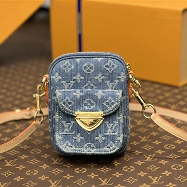 LOUIS VUITTON   2024新款女生時尚休閒包 尺寸：14*2.7*18CM