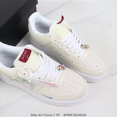 Nike Air Force 1 ′07