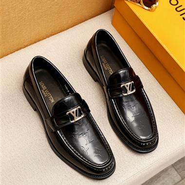 Louis Vuitton   2024新款男生休閒時尚鞋子