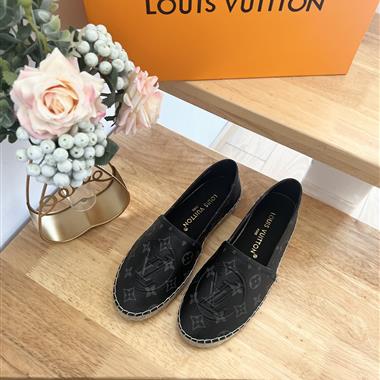 Louis Vuitton   2024新款女生休閒時尚鞋子