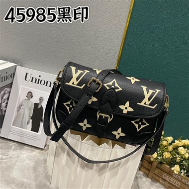 LOUIS VUITTON  2024新款女生時尚休閒包 尺寸：25*9*15CM