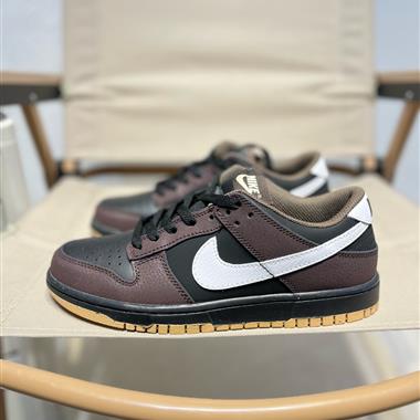 Nike Dunk Low 板鞋