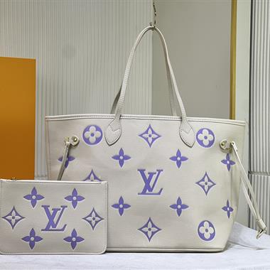 LOUIS VUITTON    2024新款女生時尚休閒包 尺寸：31*28*14CM