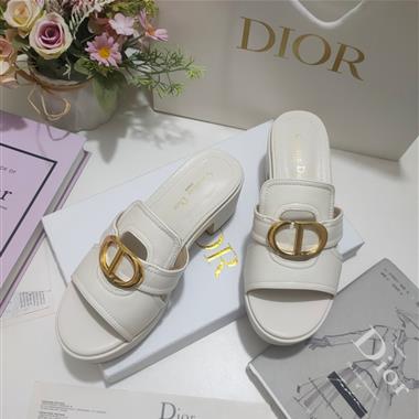 DIOR   2024新款女生休閒時尚鞋子