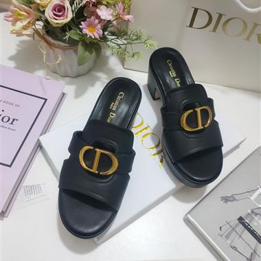 DIOR   2024新款女生休閒時尚鞋子