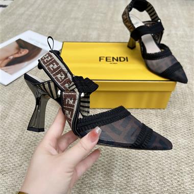 FENDI   2024新款女生休閒時尚鞋子