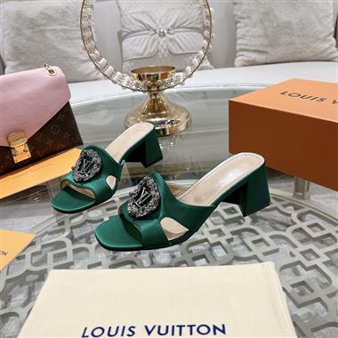 Louis Vuitton   2024新款女生休閒時尚鞋子