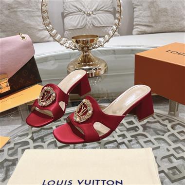 Louis Vuitton   2024新款女生休閒時尚鞋子