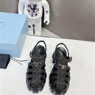 PRADA   2024新款女生休閒時尚鞋子