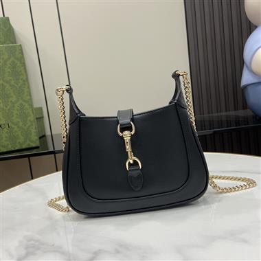 GUCCI   2024新款時尚女生休閒包  尺寸：19.5*18*3.5CM