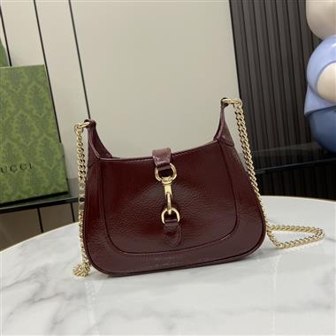 GUCCI   2024新款時尚女生休閒包  尺寸：19.5*18*3.5CM