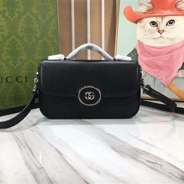 GUCCI   2024新款時尚休閒包 尺寸：21*10*5CM