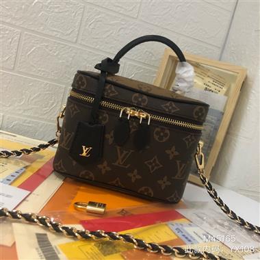 LOUIS VUITTON   2024新款時尚女生休閒包  尺寸：19*13*11CM