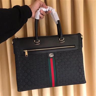 GUCCI   2024新款男生時尚休閒包 尺寸：38-28-6CM