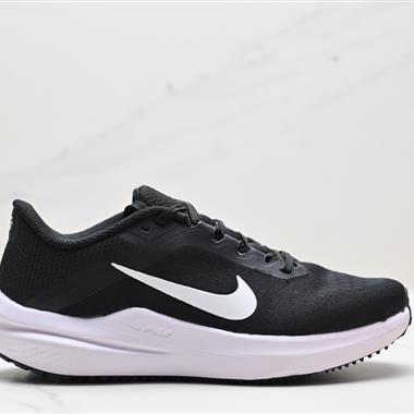 Nike Air Zoom Winflo 10 登月跑鞋