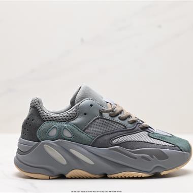 Adidas Yeezy Boost 700